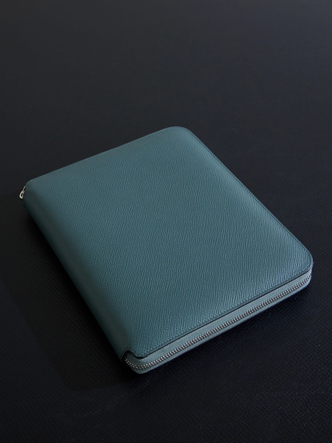 Smythson A5 크로스 그레인 가죽 지갑