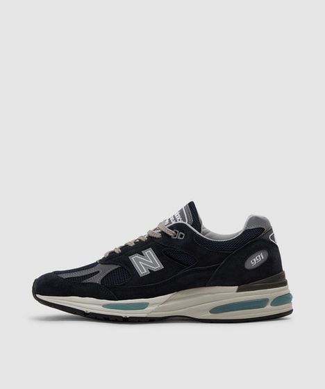 NEW BALANCE 미욱 991v2 스니커